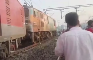 हावडा नालपूर स्टेशनजवळ सिकंदराबाद-शालिमार एक्सप्रेसचे तीन डबे घसरले; कोणतीही जीवितहानी नाही.