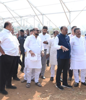 महाराष्ट्रात सत्तास्थापनेची तयारी जोरात; मुख्यमंत्री एकनाथ शिंदे रुग्णालयात दाखल.