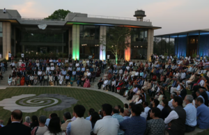 पुणे इंटरनॅशनल सेंटरच्या नवीन कॅम्पसचे उद्घाटन, युवापिढीला सामाजिक बदलासाठी प्रेरणा देण्याचा संदेश