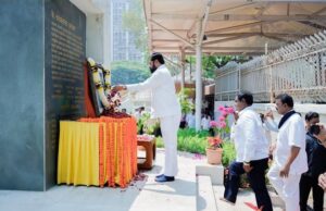 मराठी मातीचा शिल्पकार यशवंतराव चव्हाण यांच्या जयंतीनिमित्त अभिवादन कार्यक्रम संपन्न